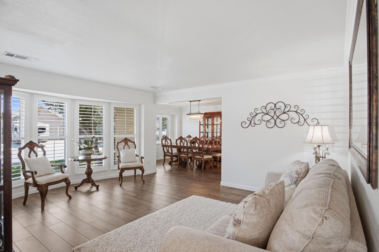 3221 Lakeshore Ct, Modesto, CA 95355
