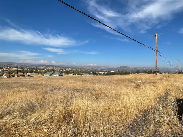 9784 Banderilla Dr, La Grange, CA 95329