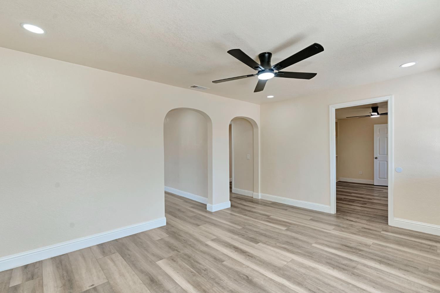 15760 Raymond Rd, Madera, CA 93638