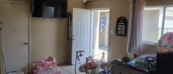 12317 Bentley units 12 & 3 St, Waterford, CA 95386