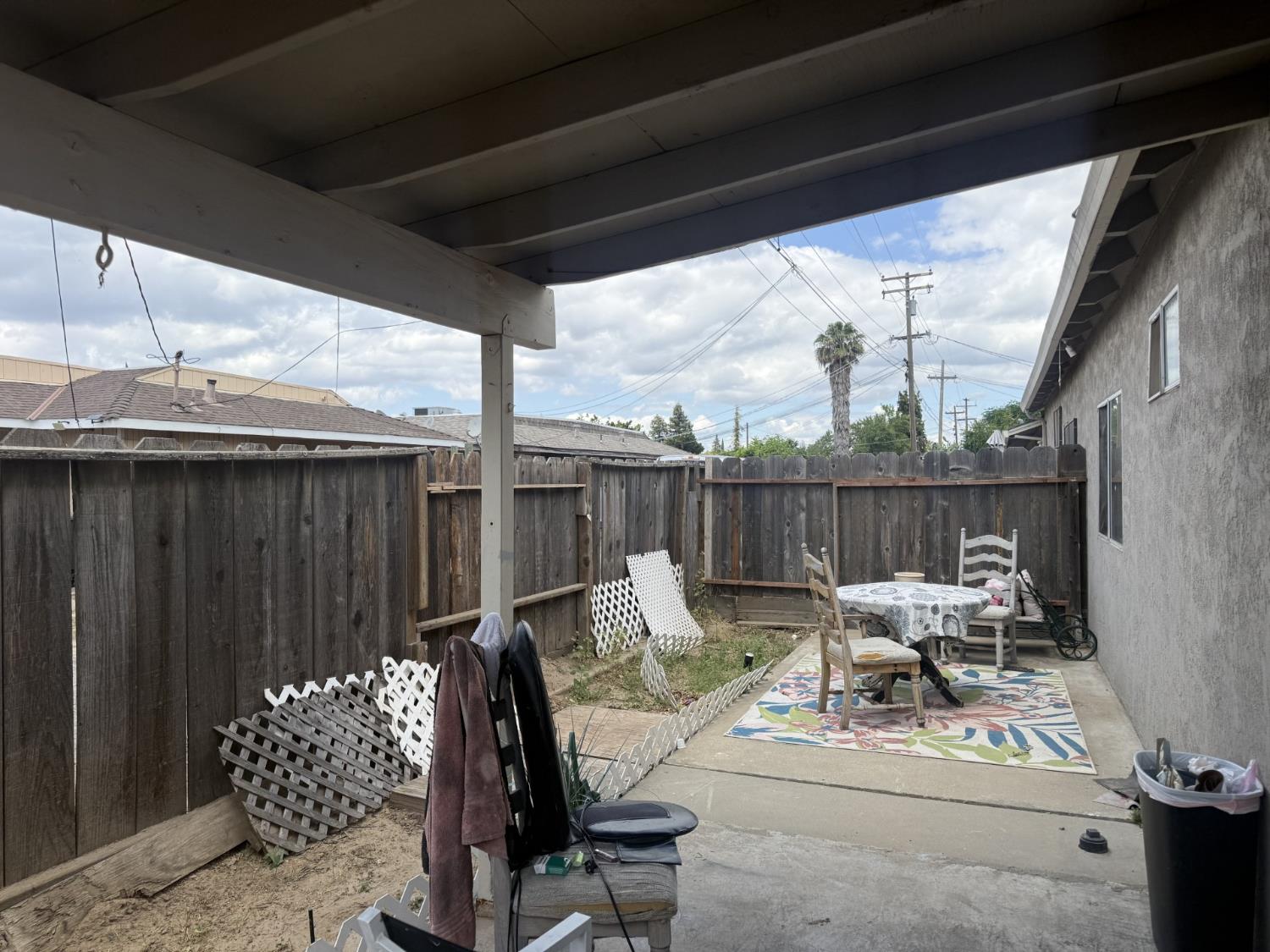 12317 Bentley units 12 & 3 St, Waterford, CA 95386