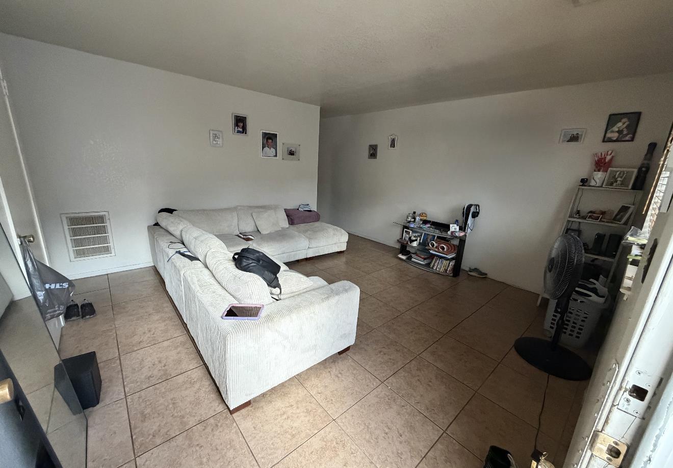 12317 Bentley units 12 & 3 St, Waterford, CA 95386
