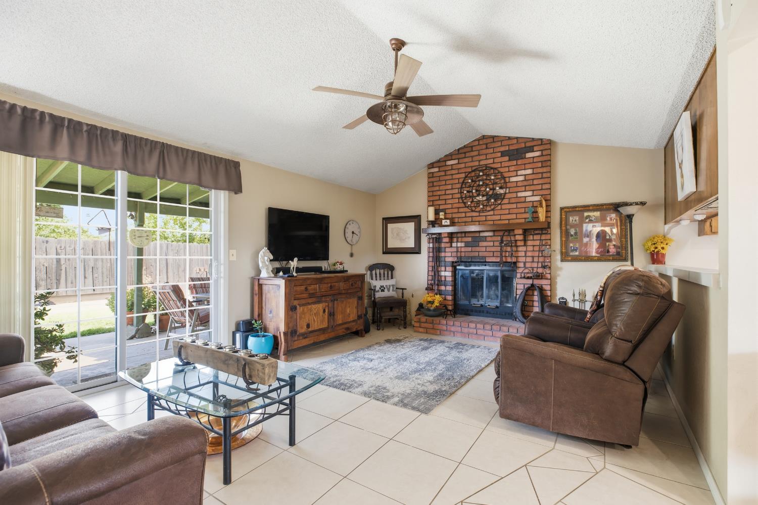 2905 Rosewood Ave, Ceres, CA 95307