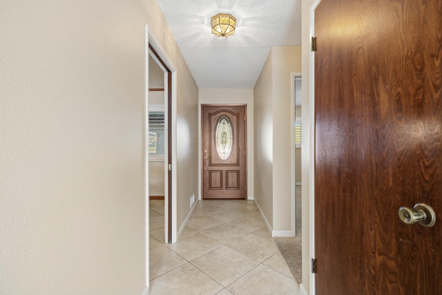 3320 Alta Way, Modesto, CA 95350
