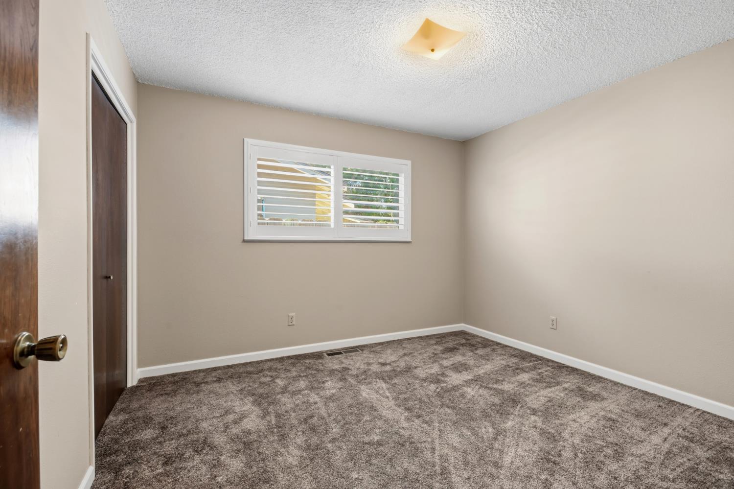 3320 Alta Way, Modesto, CA 95350