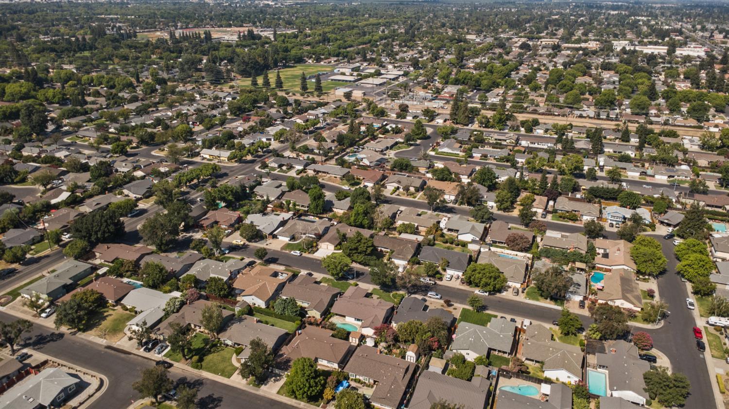 3320 Alta Way, Modesto, CA 95350