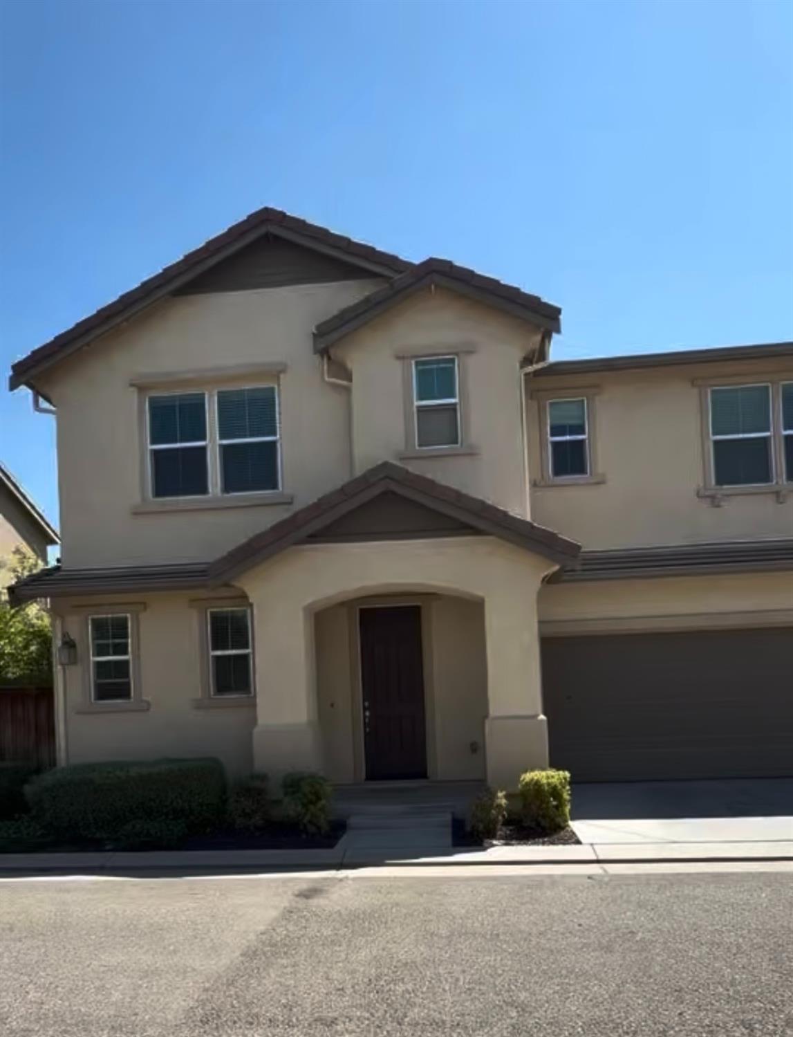 2217 Novi Dr, Riverbank, CA 95367