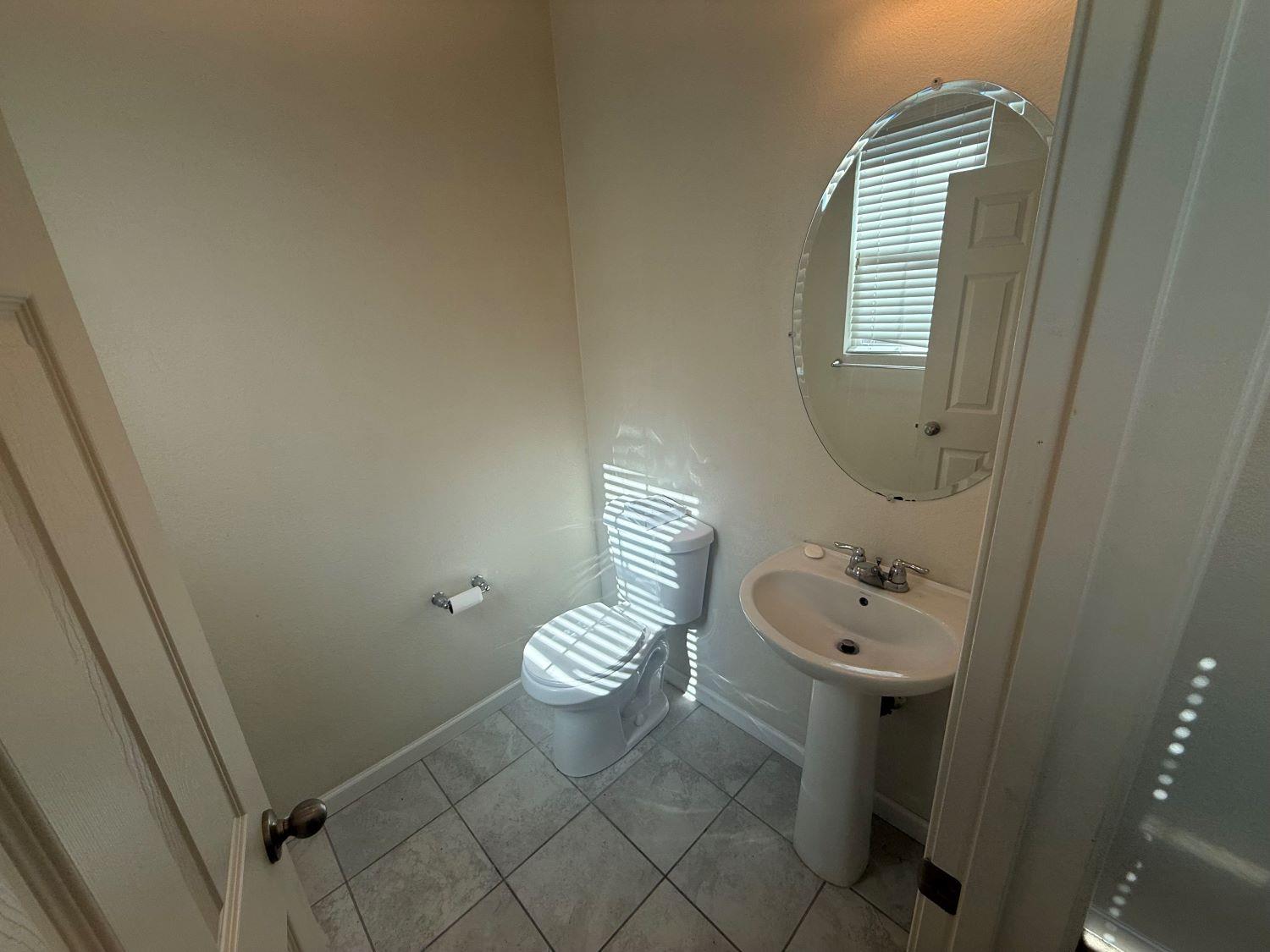 2217 Novi Dr, Riverbank, CA 95367