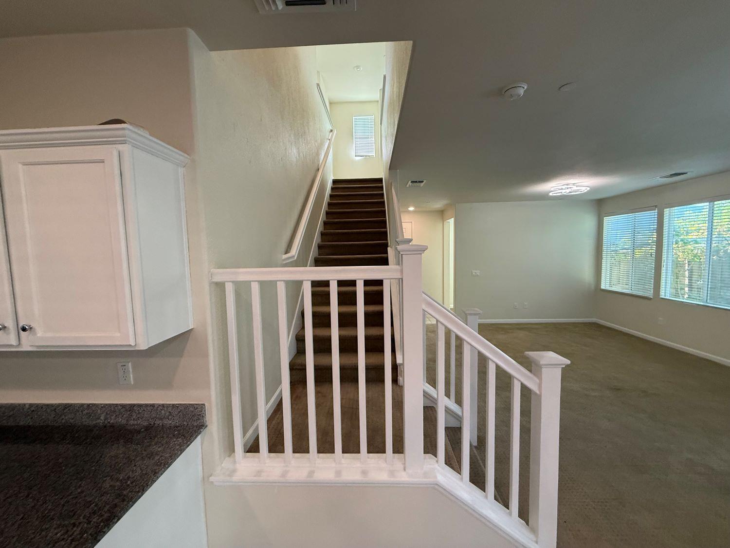2217 Novi Dr, Riverbank, CA 95367