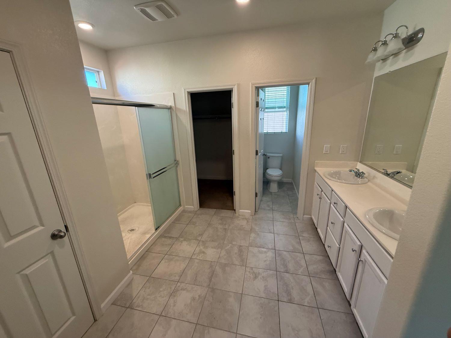 2217 Novi Dr, Riverbank, CA 95367