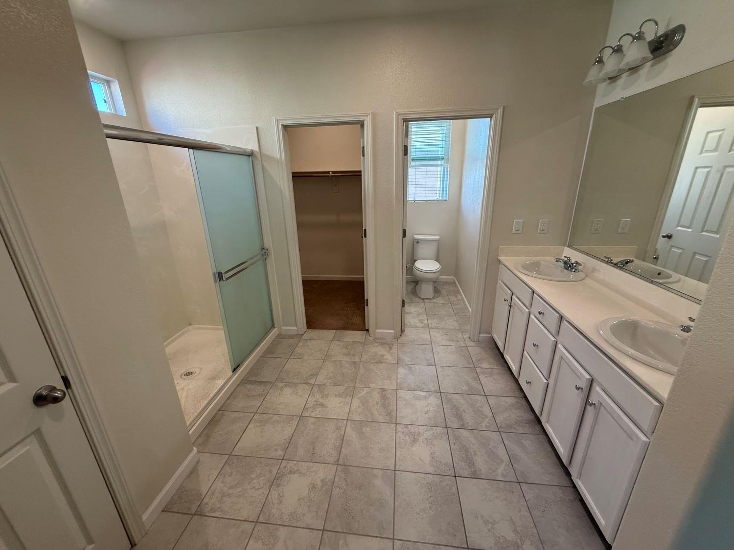 2217 Novi Dr, Riverbank, CA 95367