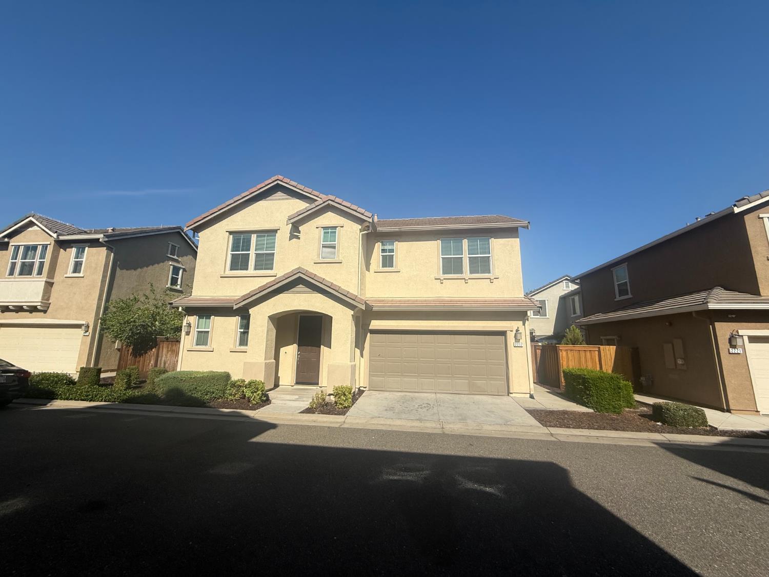 2217 Novi Dr, Riverbank, CA 95367