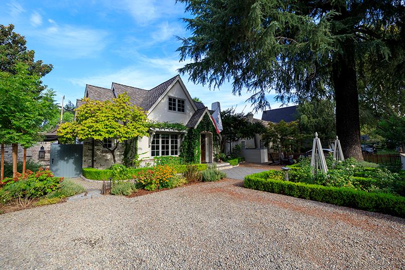 923 Magnolia Ave, Modesto, CA 95350