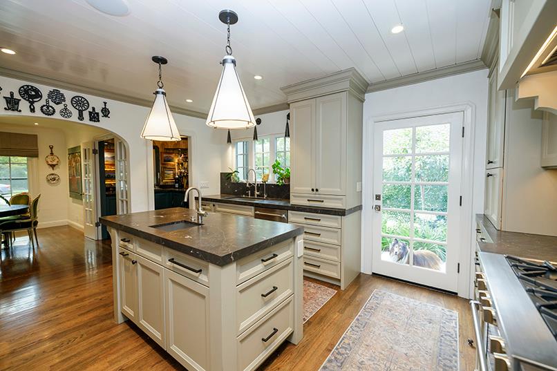 923 Magnolia Ave, Modesto, CA 95350