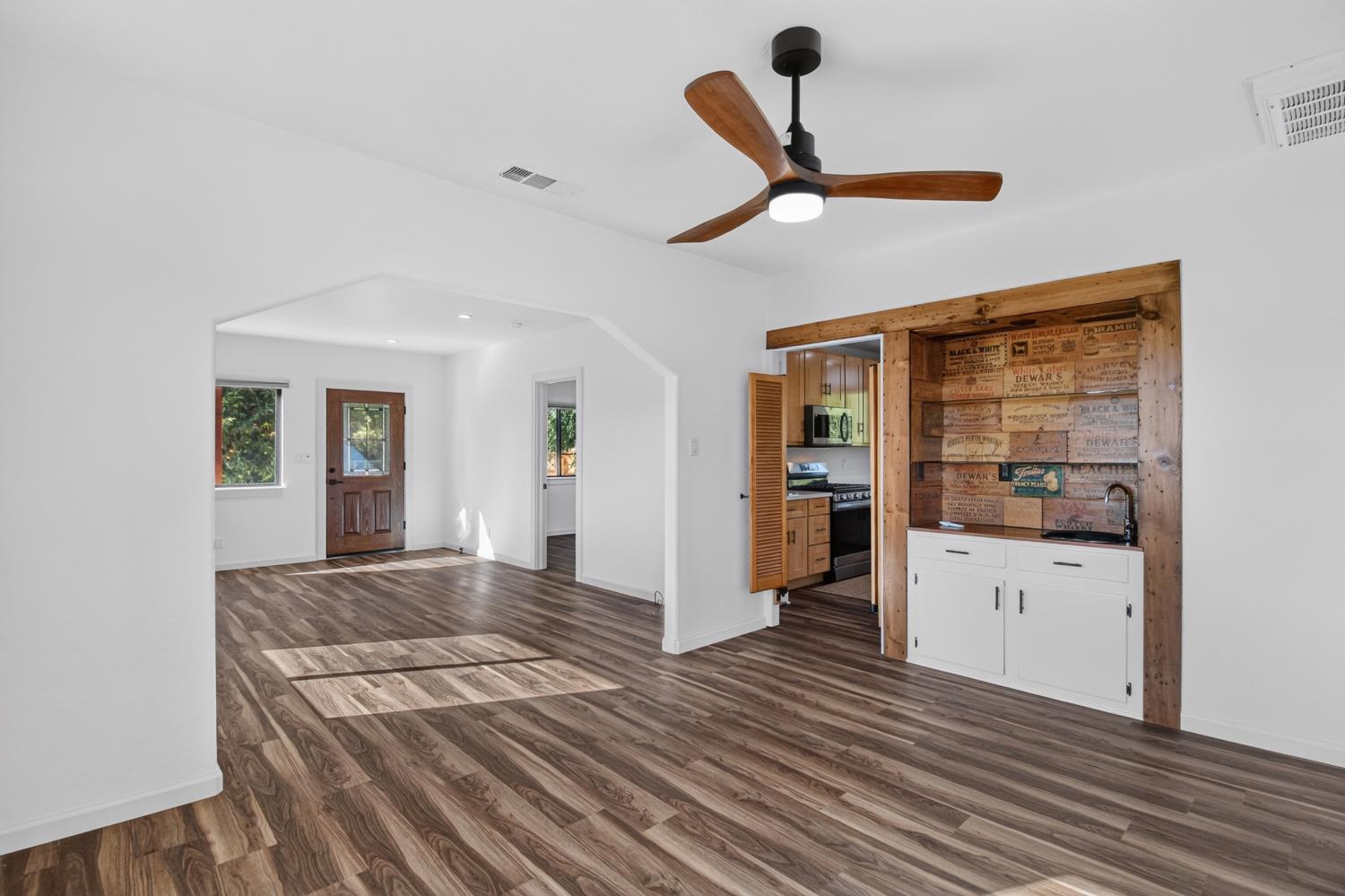 1385 W North Bear Creek Dr, Merced, CA 95348