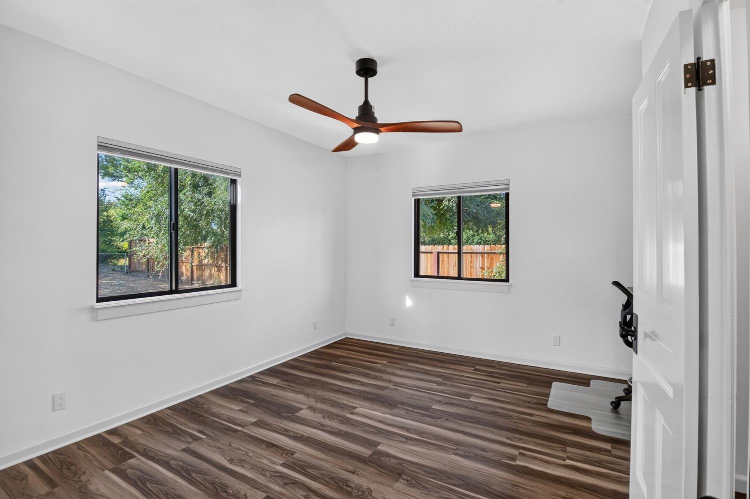 1385 W North Bear Creek Dr, Merced, CA 95348