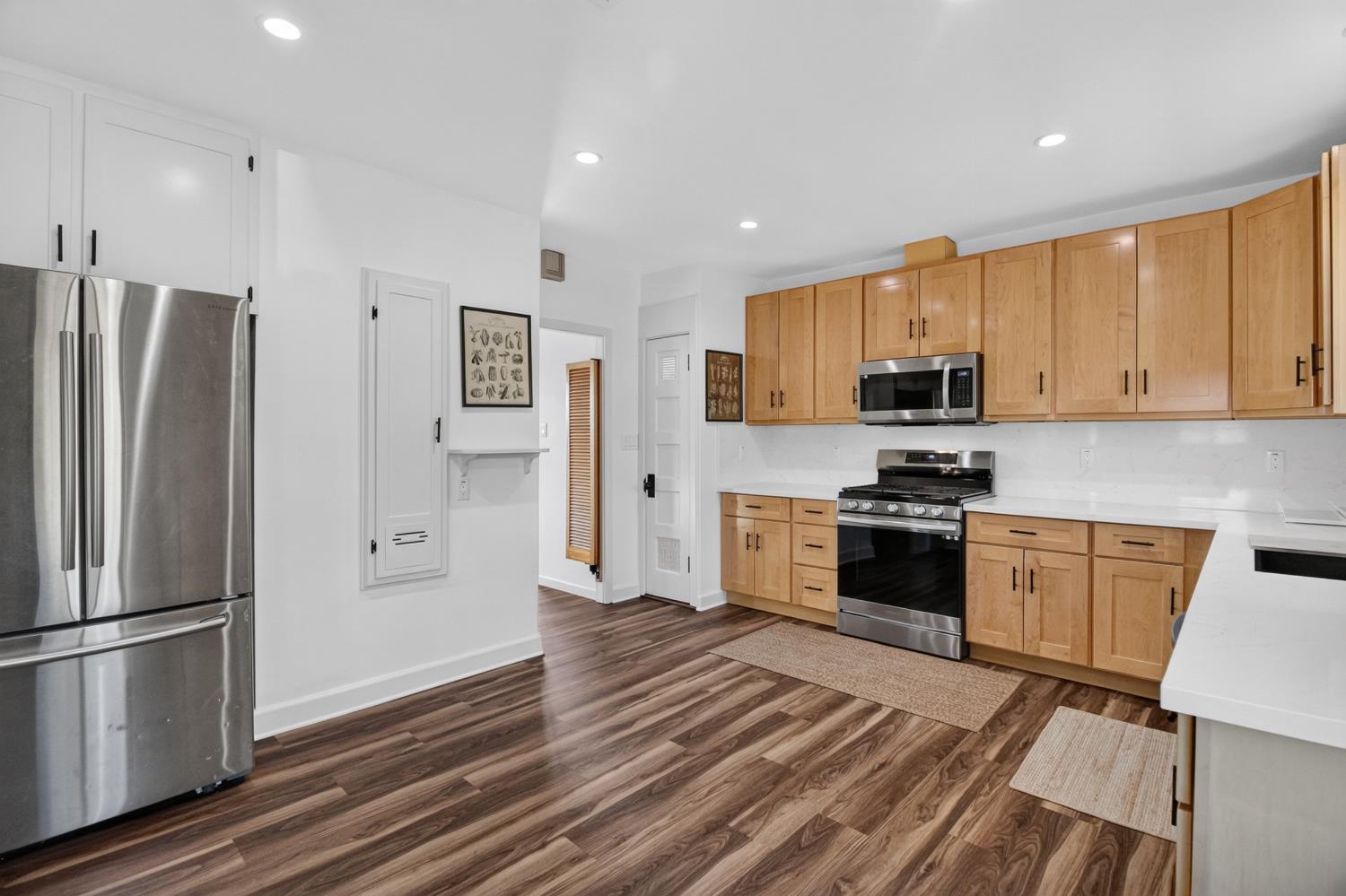 1385 W North Bear Creek Dr, Merced, CA 95348