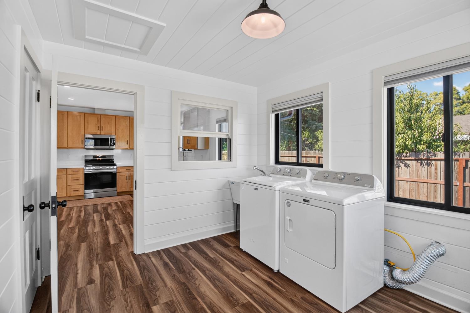 1385 W North Bear Creek Dr, Merced, CA 95348