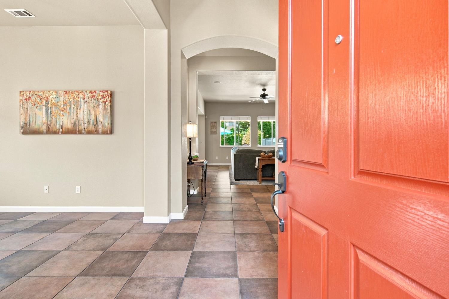 1092 Heartland Dr, Manteca, CA 95337