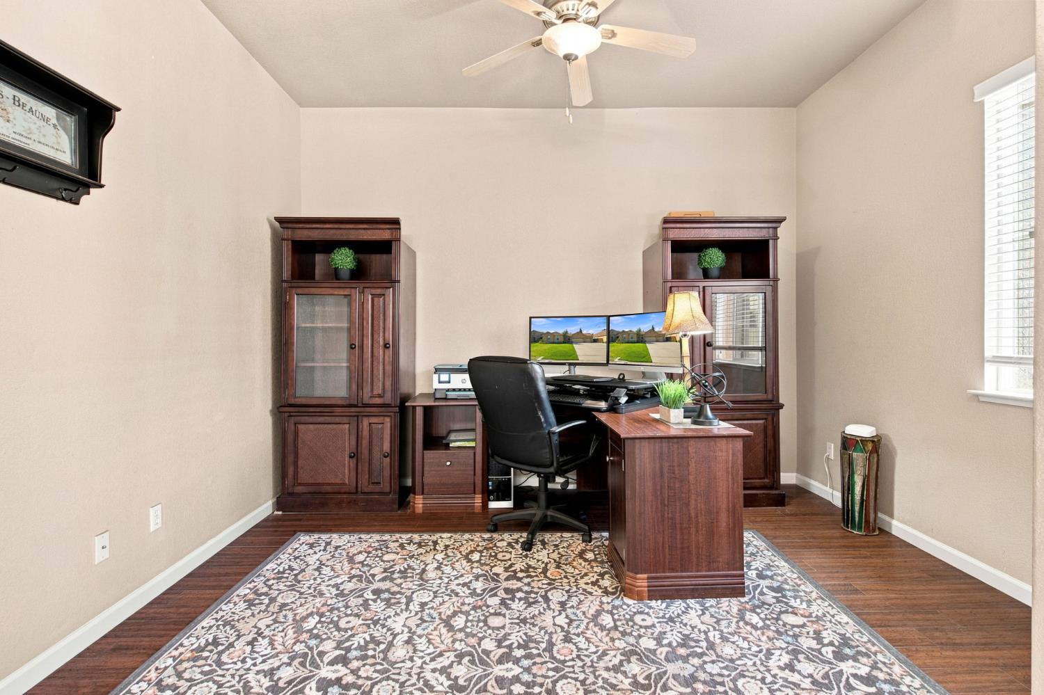 1092 Heartland Dr, Manteca, CA 95337