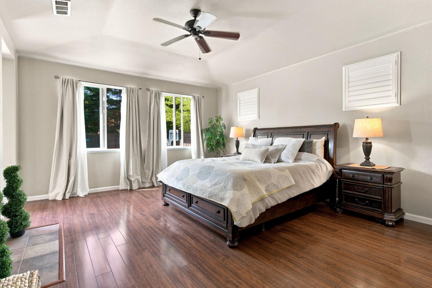 1092 Heartland Dr, Manteca, CA 95337