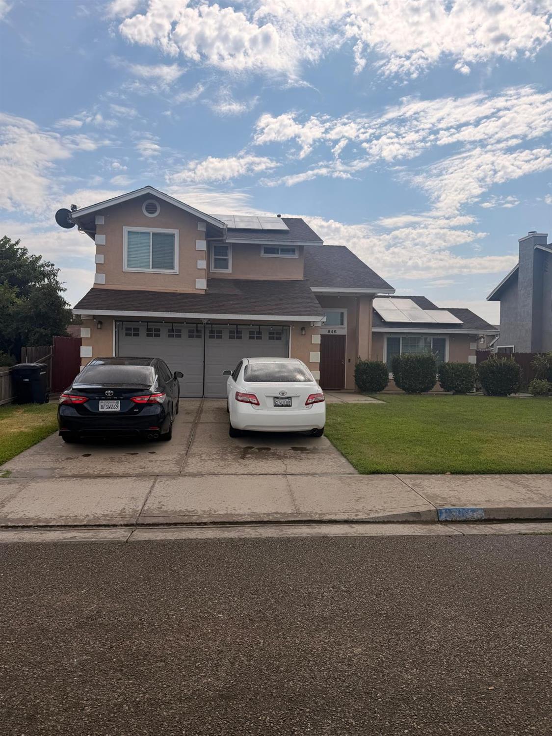 846 Wycliffe Dr, Livingston, CA 95334