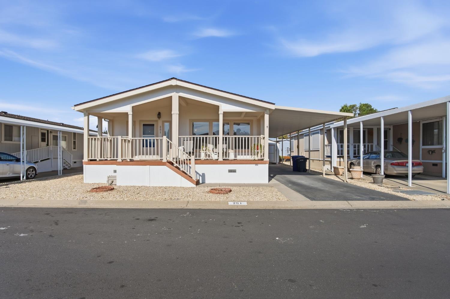 2621 Prescott Rd #251, Modesto, CA 95350