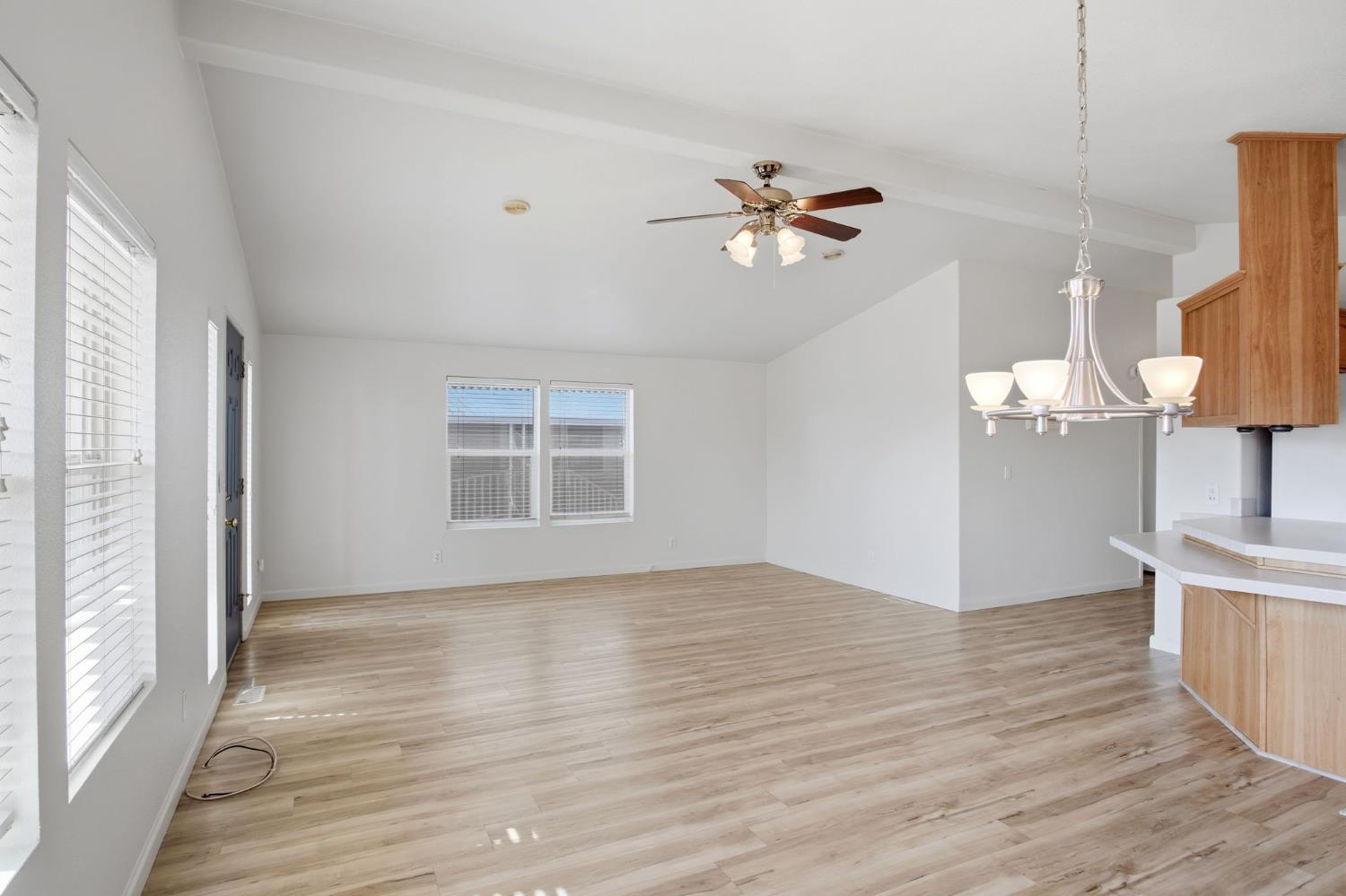 2621 Prescott Rd #251, Modesto, CA 95350