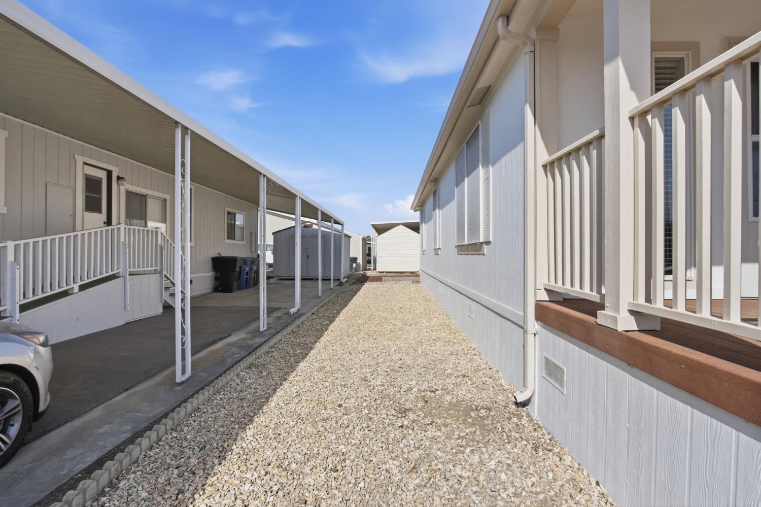 2621 Prescott Rd #251, Modesto, CA 95350