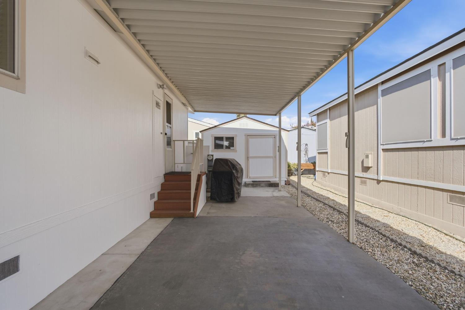 2621 Prescott Rd #251, Modesto, CA 95350
