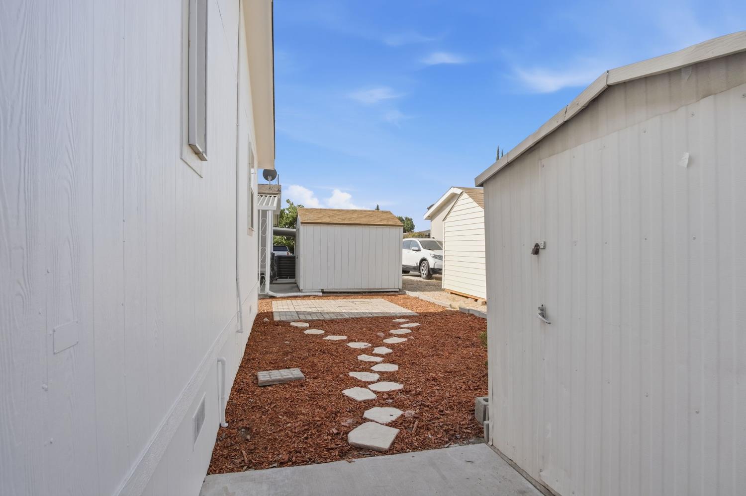 2621 Prescott Rd #251, Modesto, CA 95350
