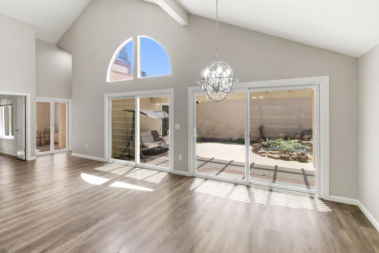 1828 Oak Leaf Dr, Modesto, CA 95354