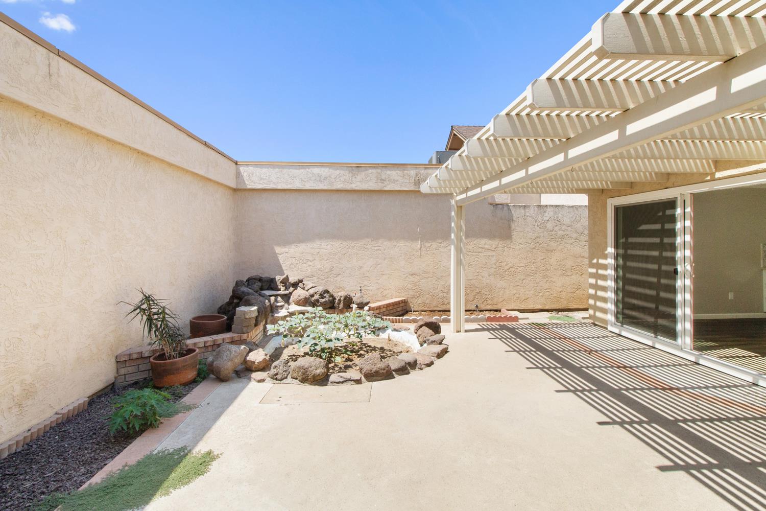 1828 Oak Leaf Dr, Modesto, CA 95354