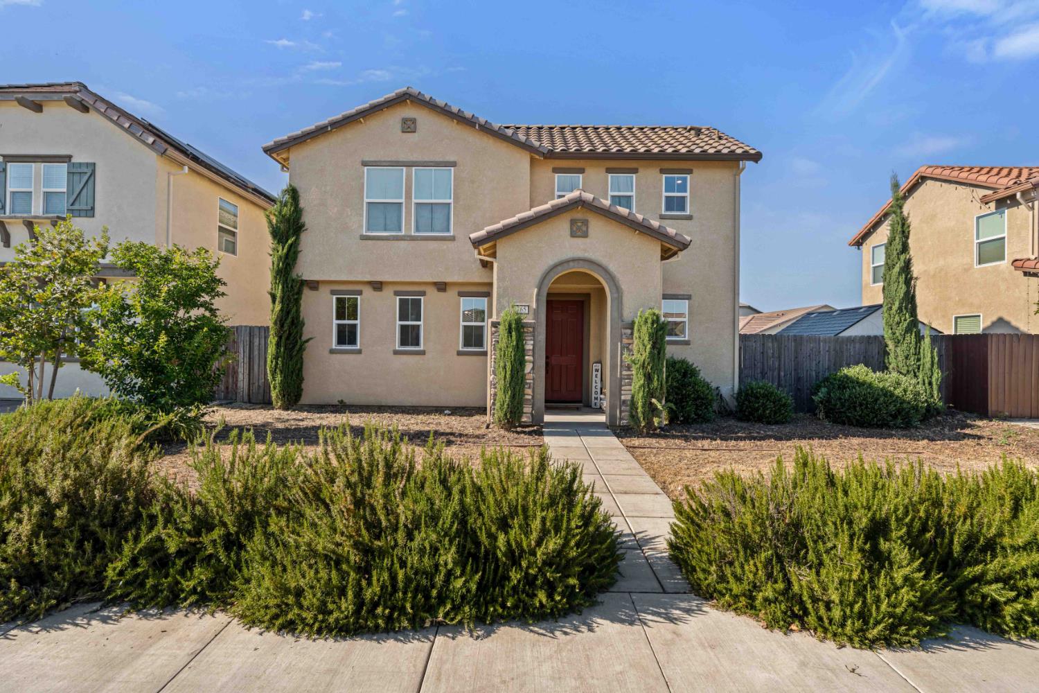 1765 W Woodward Ave, Manteca, CA 95337