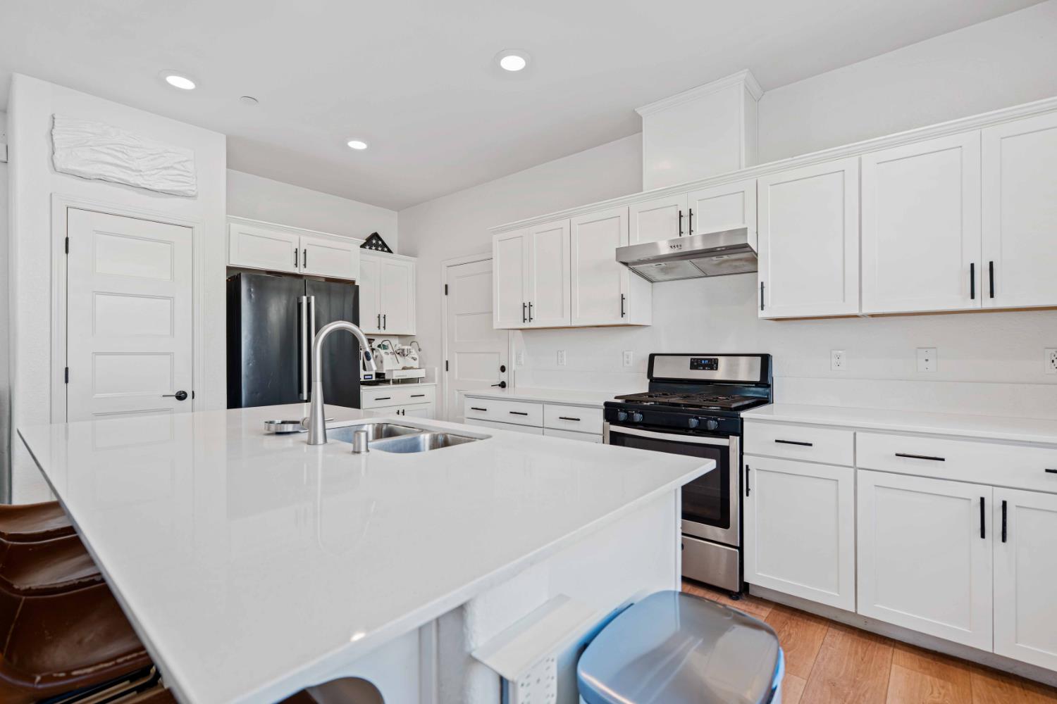 1765 W Woodward Ave, Manteca, CA 95337