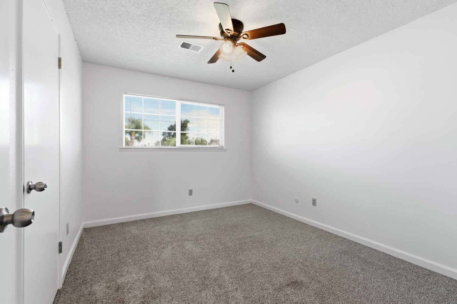 3660 Van Dusen Ave, Riverbank, CA 95367