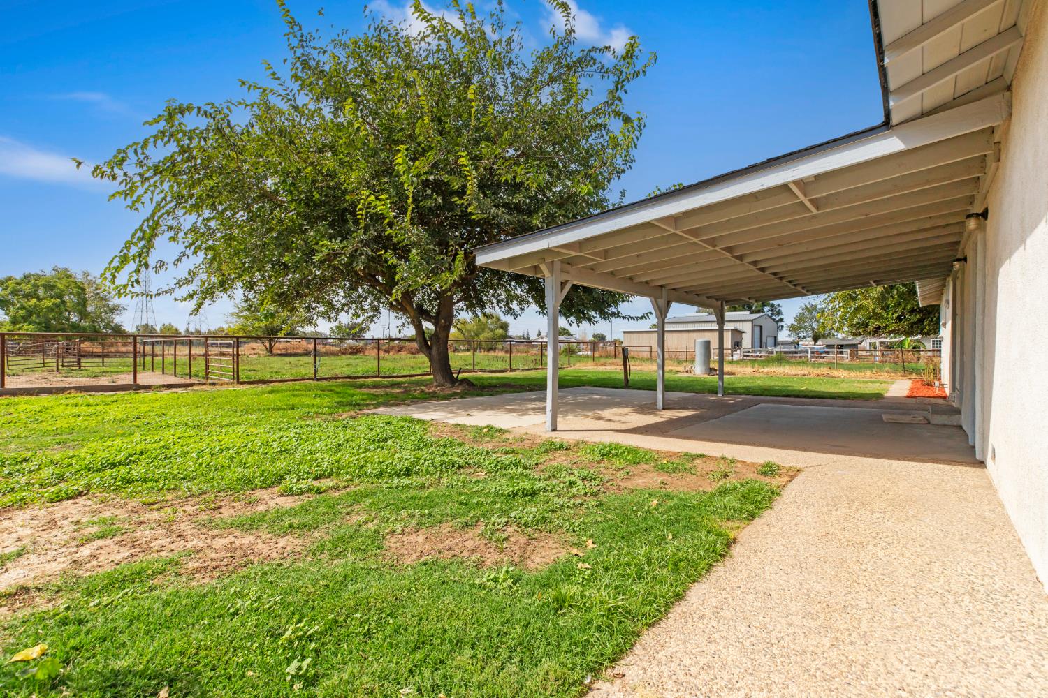 3660 Van Dusen Ave, Riverbank, CA 95367