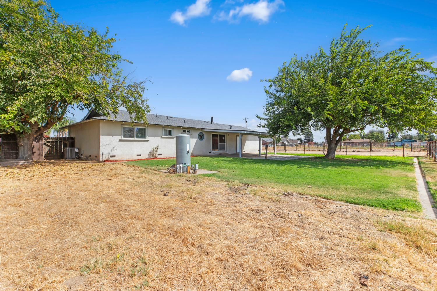 3660 Van Dusen Ave, Riverbank, CA 95367