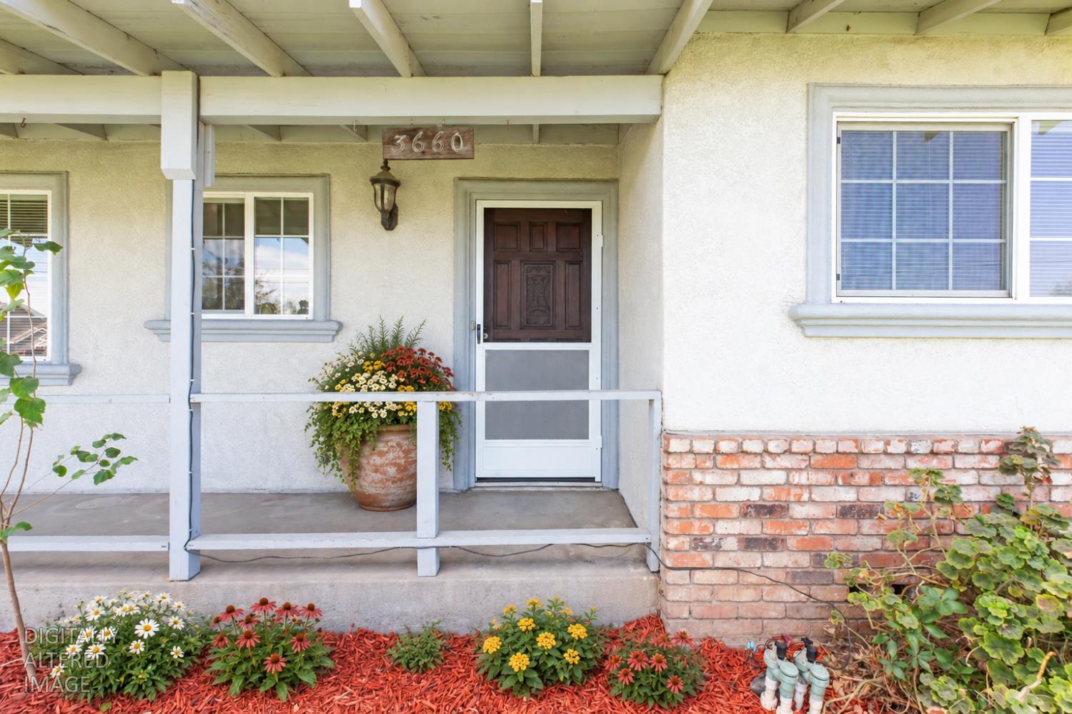 3660 Van Dusen Ave, Riverbank, CA 95367