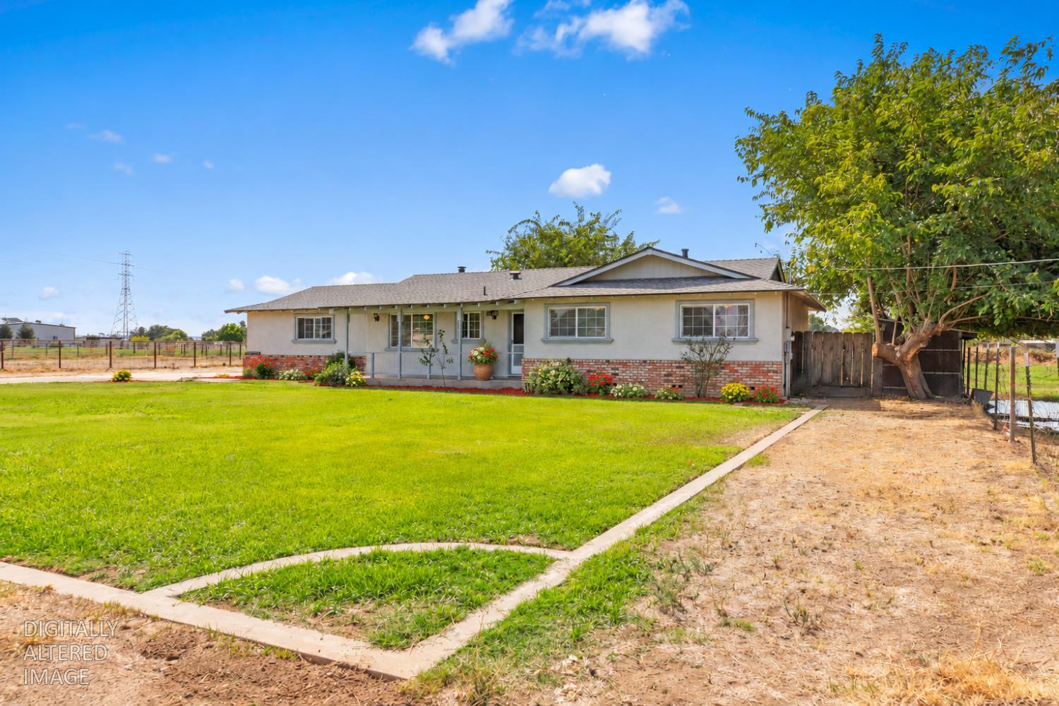 3660 Van Dusen Ave, Riverbank, CA 95367