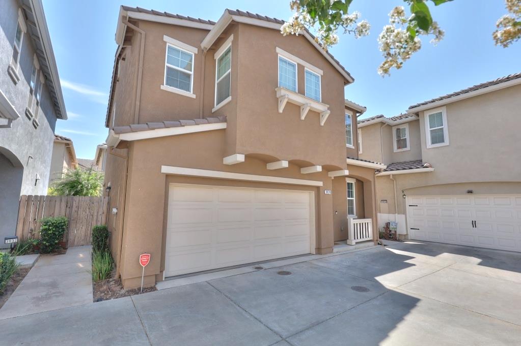 3928 Purple Finch Ln, Modesto, CA 95355