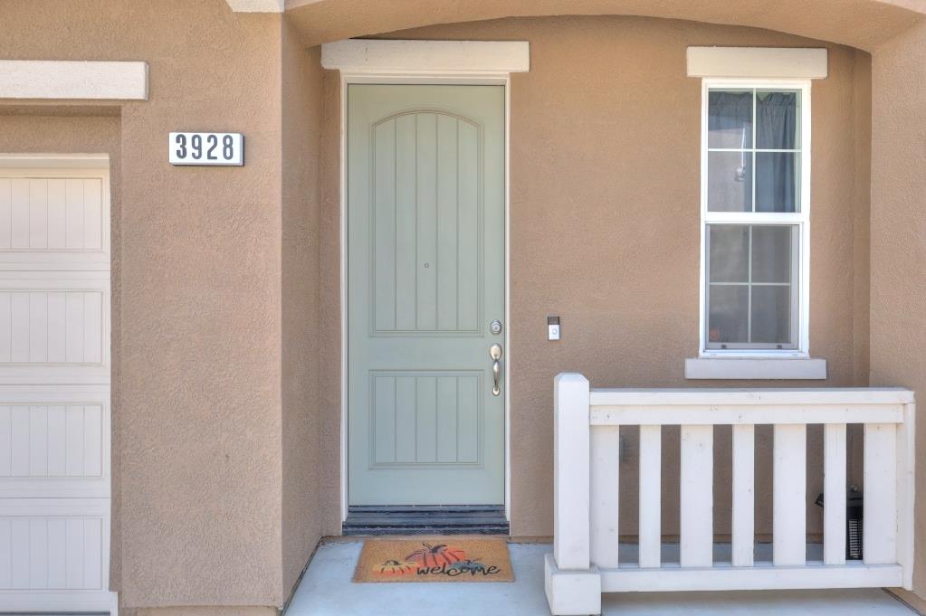 3928 Purple Finch Ln, Modesto, CA 95355