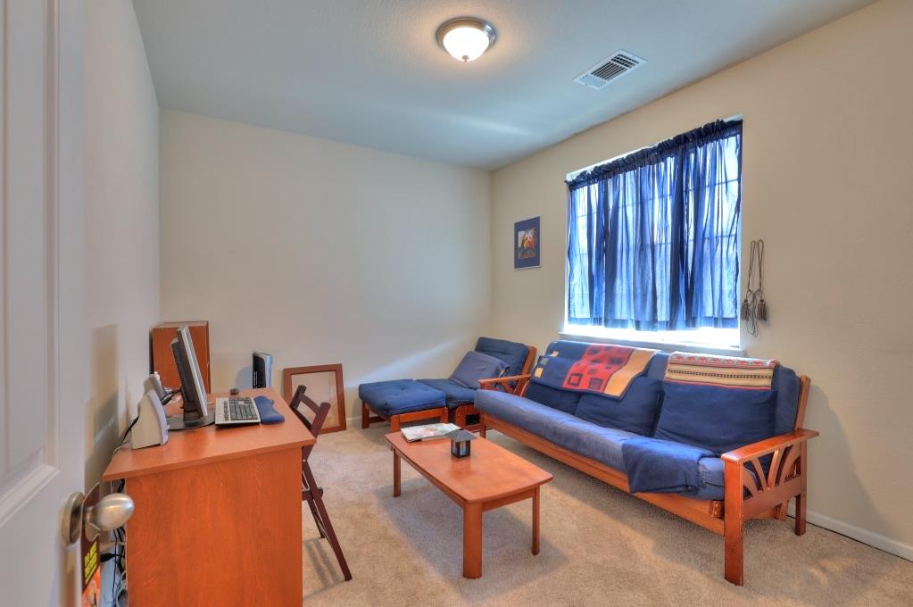 3928 Purple Finch Ln, Modesto, CA 95355