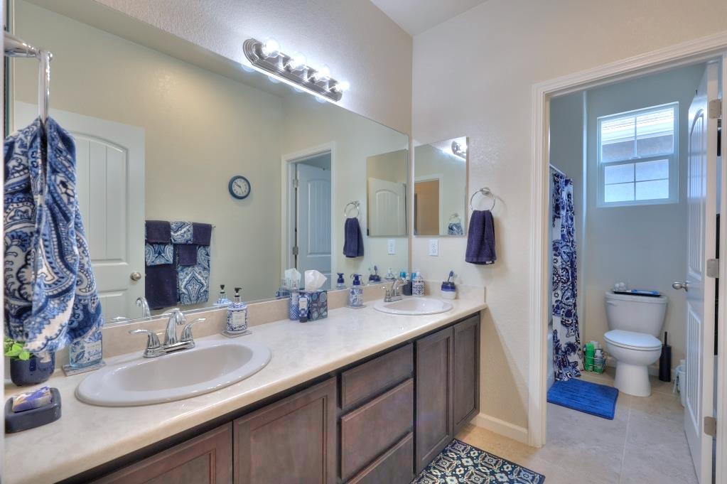 3928 Purple Finch Ln, Modesto, CA 95355