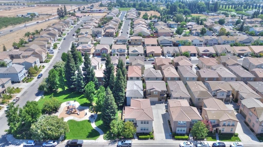 3928 Purple Finch Ln, Modesto, CA 95355