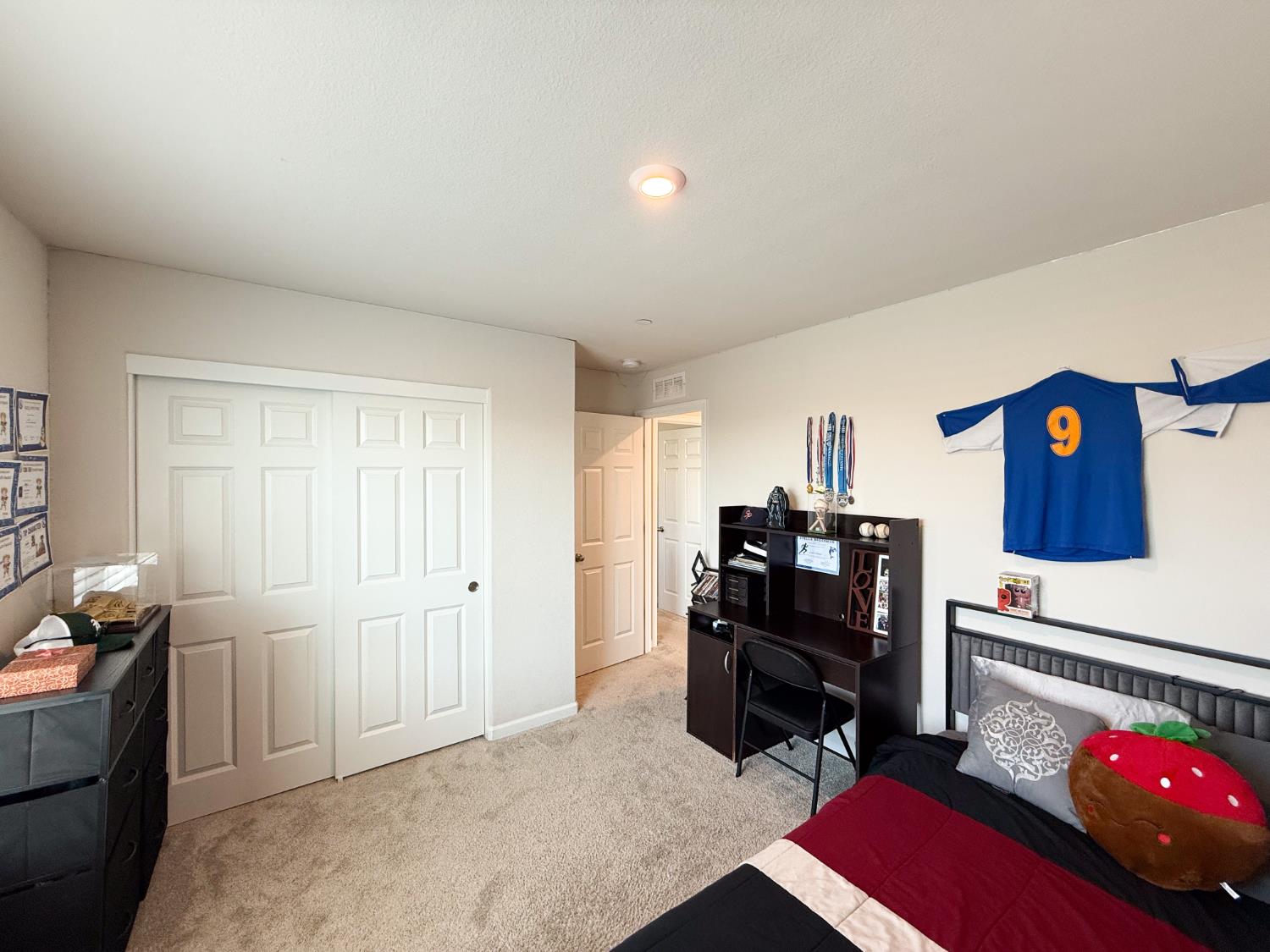 2856 Pixley Ct, Manteca, CA 95337