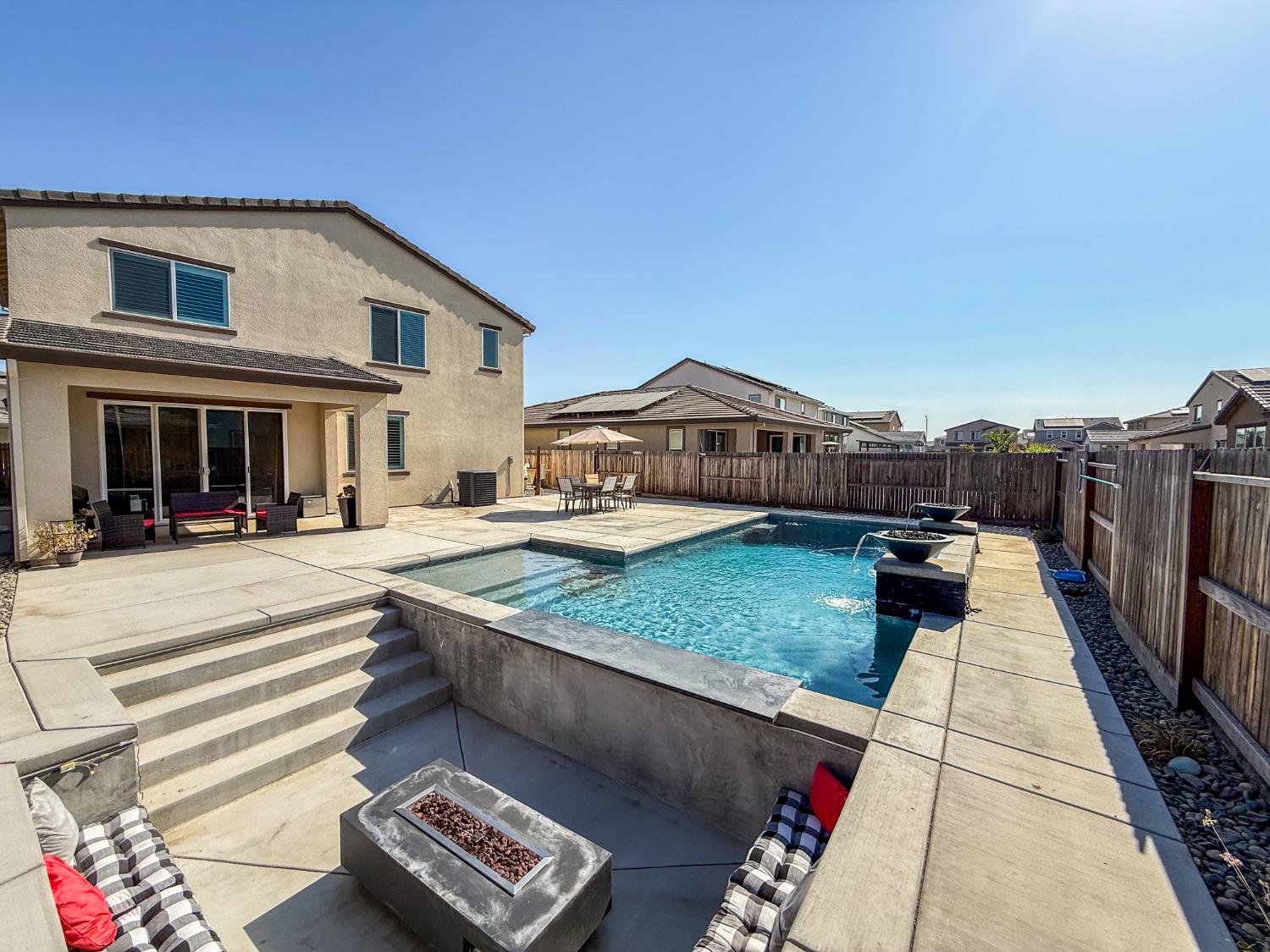 2856 Pixley Ct, Manteca, CA 95337