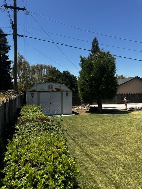 1608 Thorsen Ave, Modesto, CA 95355