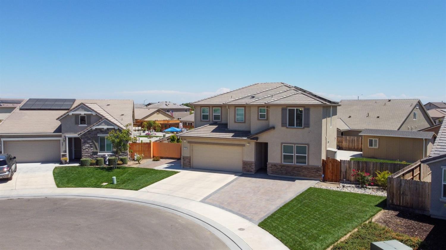 1856 Morro Ct, Los Banos, CA 93635
