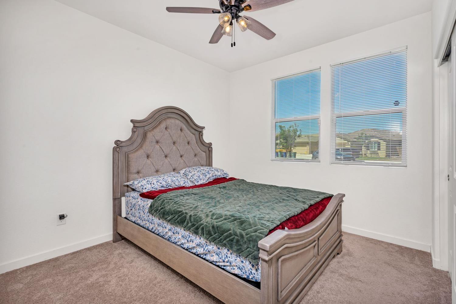 1856 Morro Ct, Los Banos, CA 93635